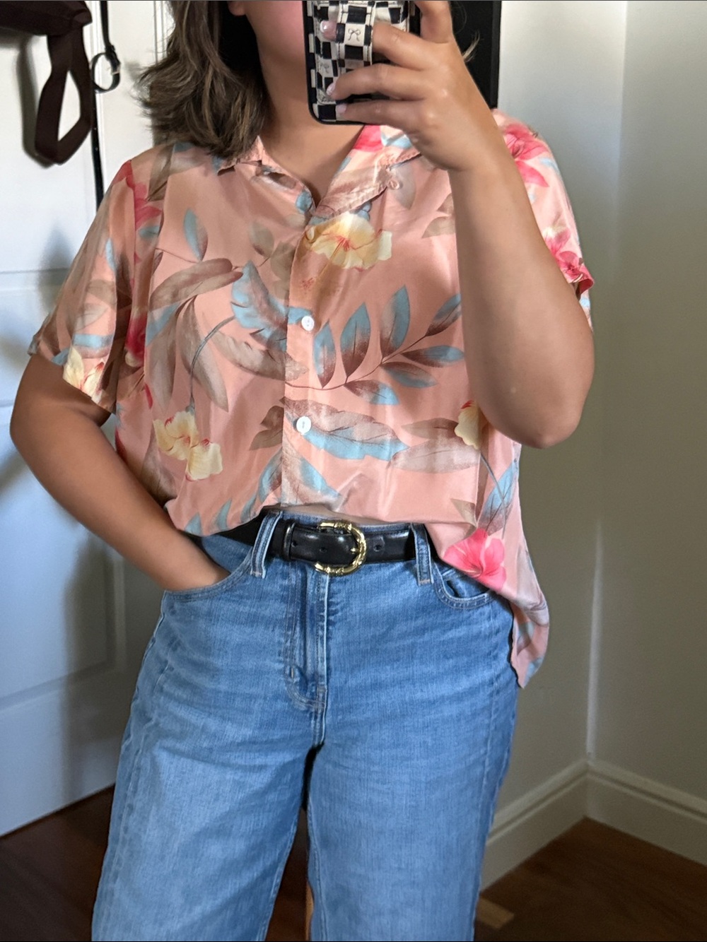 Vintage Linden hill 100% silk Tropical Floral Buttoned Camp Shirt. Size XL